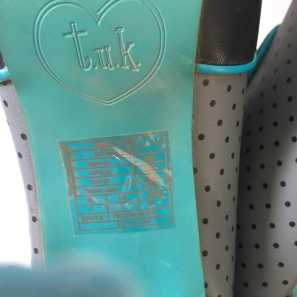 T.U.K Gray & Turquoise Panel Lace-Up Pump Sz 8 - Picture 5 of 7